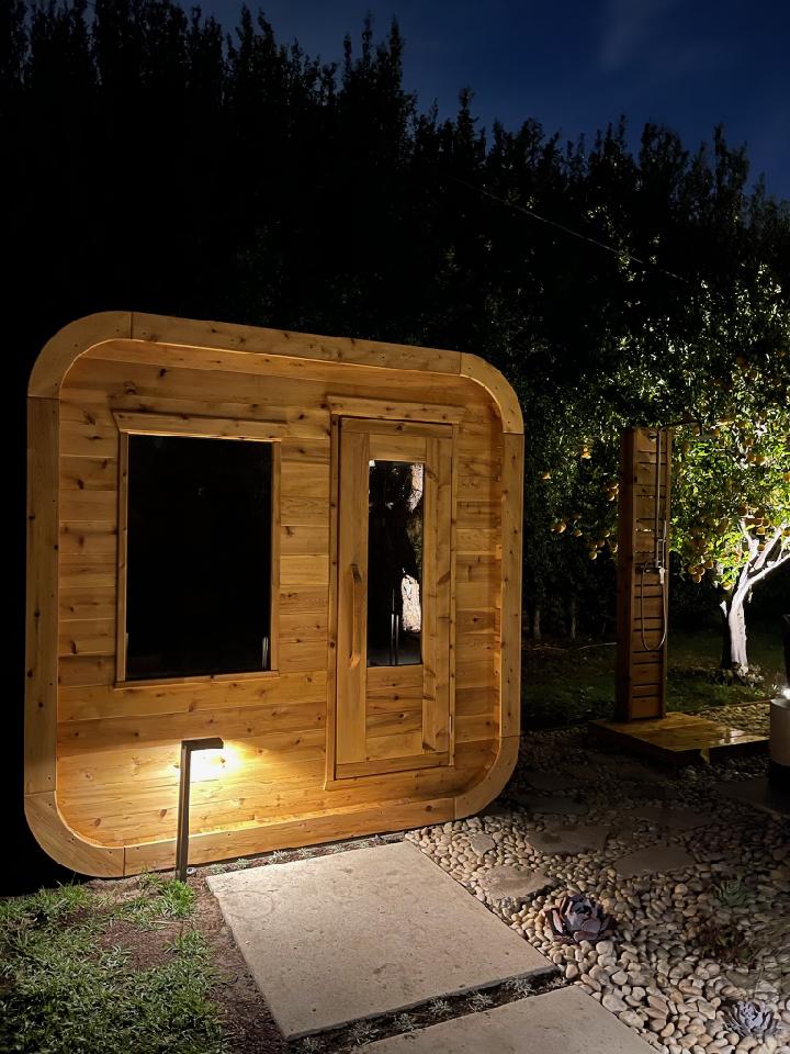 Dundalk Canadian Timber Luna White Cedar Outdoor Sauna | 2-4 People | Wood or Electric Heater