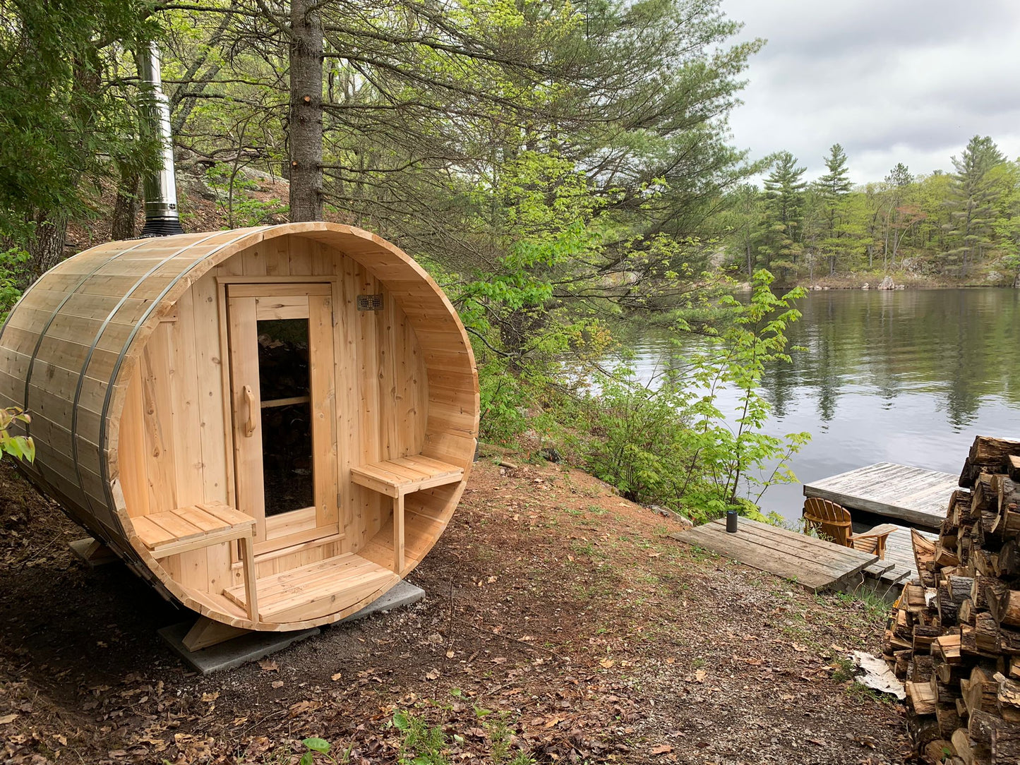 Dundalk Canadian Timber White Cedar Serenity Outdoor Sauna | 2-4 People | Wood or Electric Heater