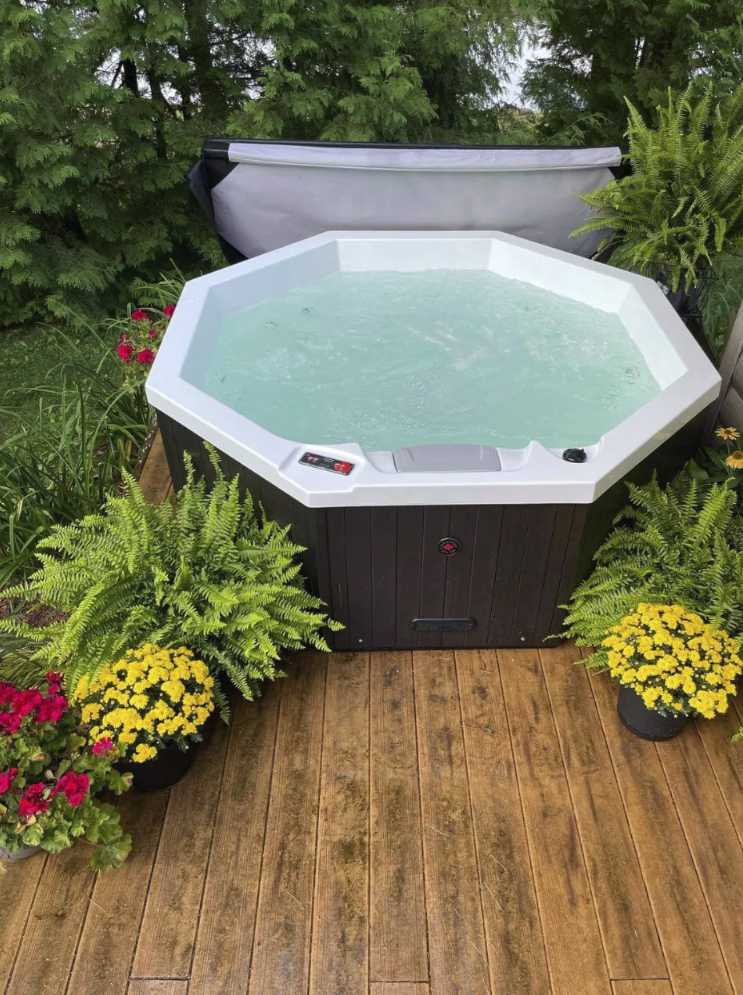 Muskoka 5-Person 14-Jet Portable Hot Tub